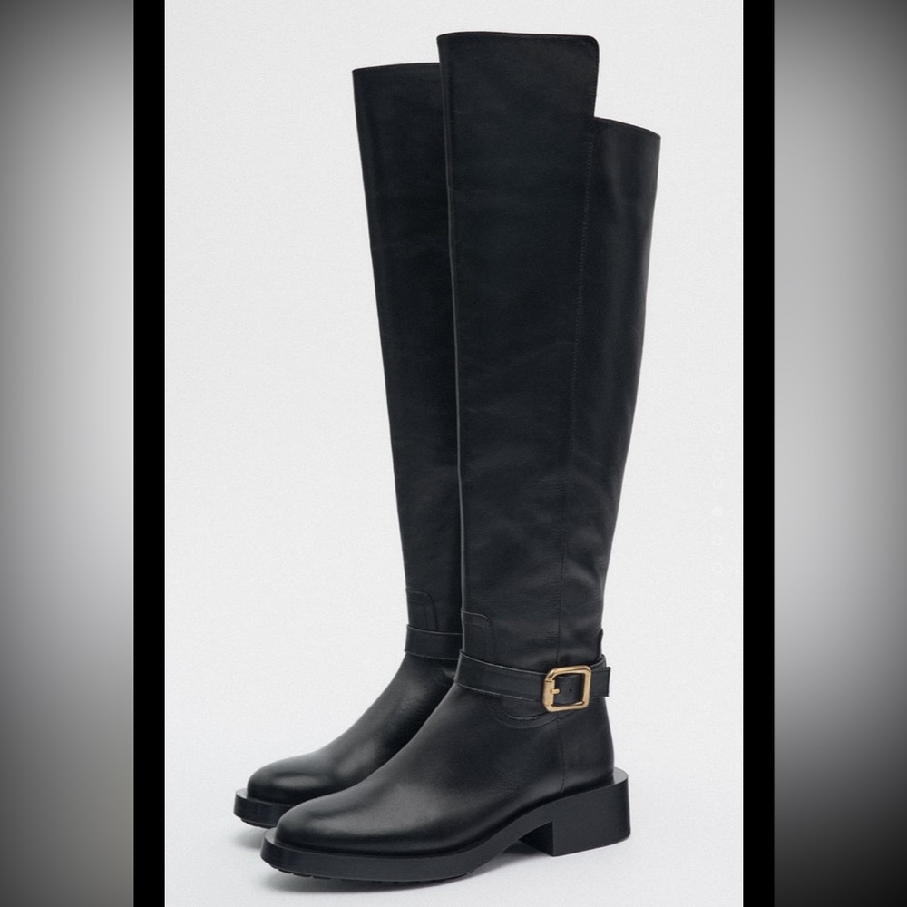 ZARA OVER THE KNEE LEATHER BUCKLED BOOTS
SZ 37 / 7/7.5W
Worn once